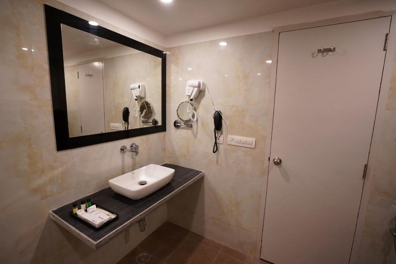Hotel Indo Prime Divisione di Divisione di Jaipur Esterno foto